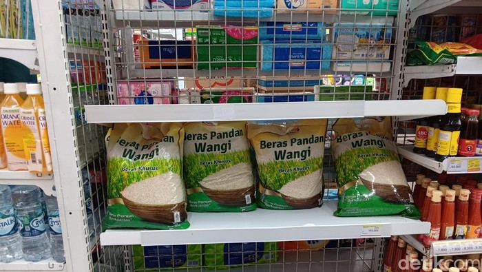Terungkap Stok Beras Menipis di Ritel Modern Gegara Ada Tekanan