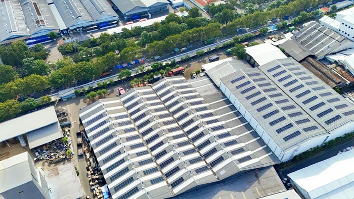 Pabrik Cat Pakai PLTS Atap Jadi Sumber Energi